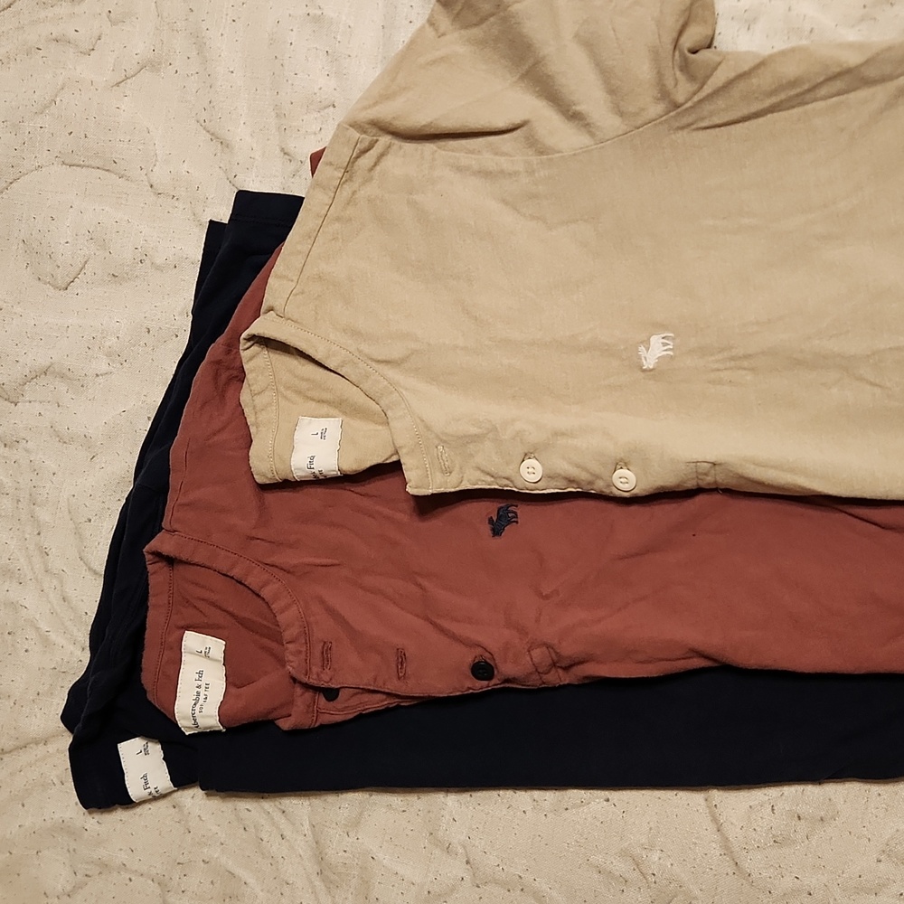Men's soft A & F T, bundle of 3, EUC.